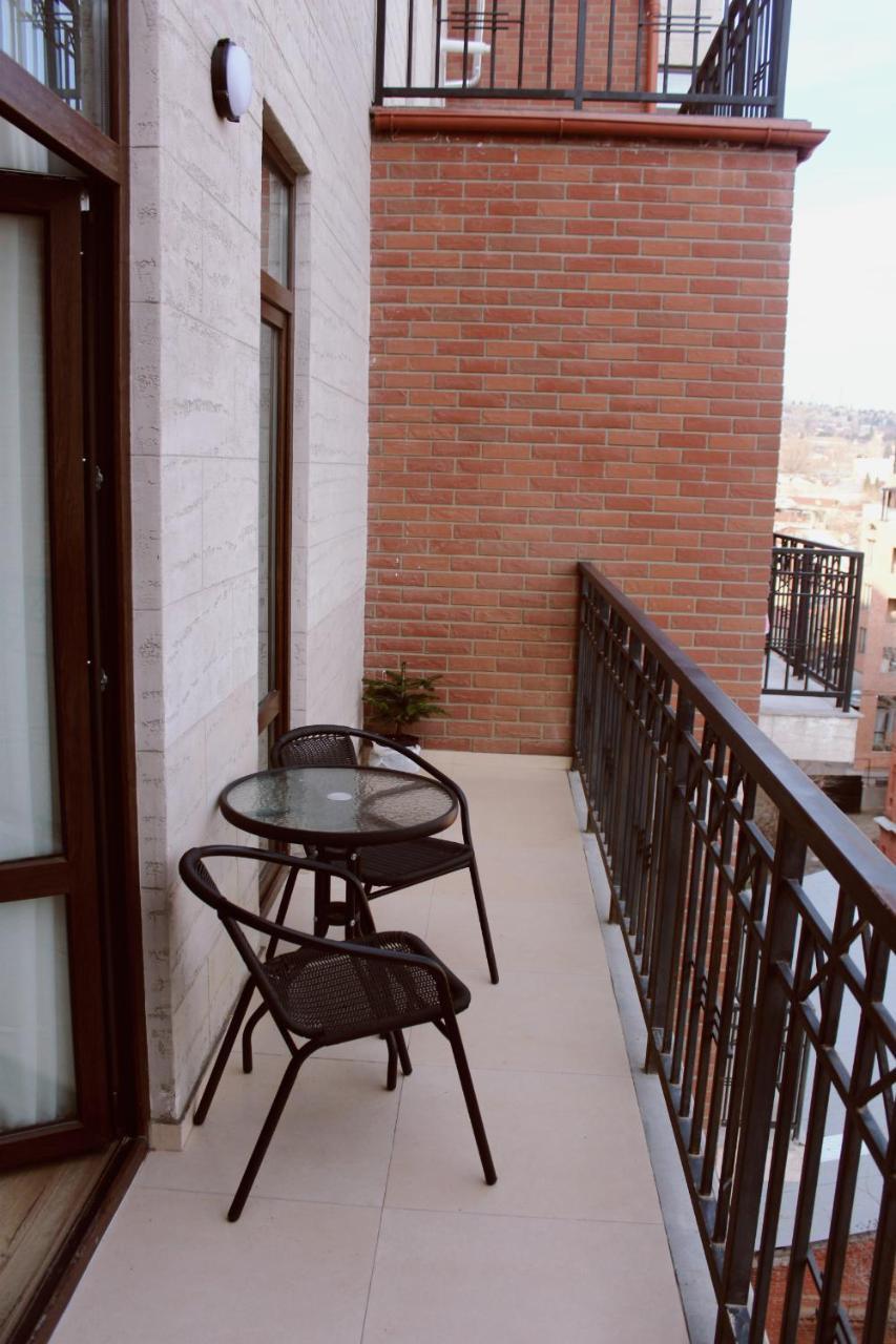Like Apartment Tbilisi Ngoại thất bức ảnh