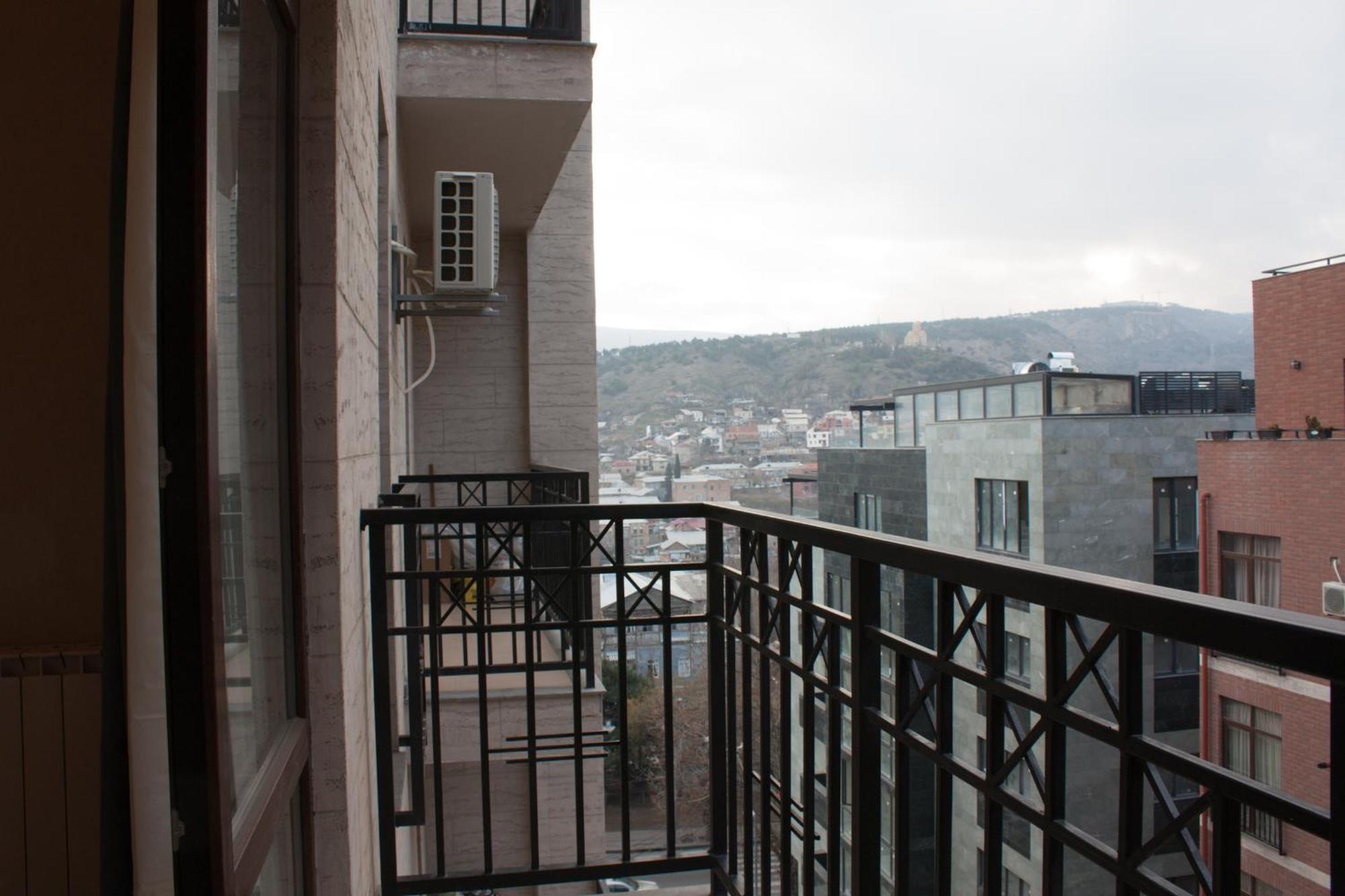 Like Apartment Tbilisi Ngoại thất bức ảnh